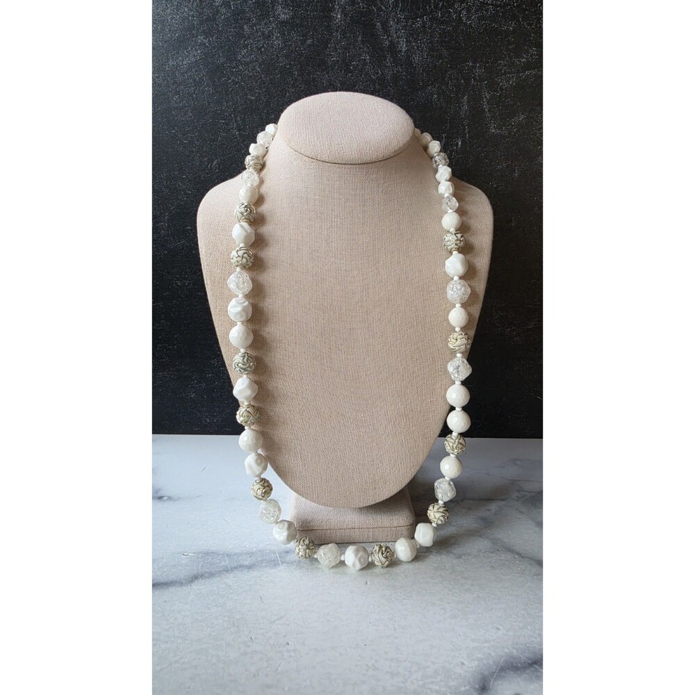 White And Gold Floral Beaded Necklace Vintage Costume Jewelry READ Description